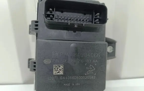Chevrolet Camaro Fuel injection pump control unit/module 84084066 GA4006BB00020582 5DE93421683A