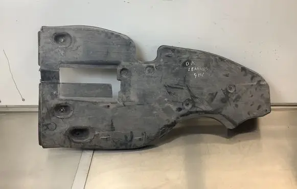 Lexus IS 220D-250-350 Engine splash shield/under tray 583985302