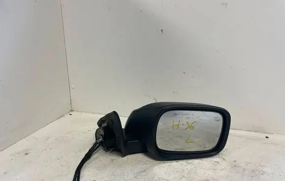 Volvo XC70 Front door electric wing mirror 30649666 E11015799