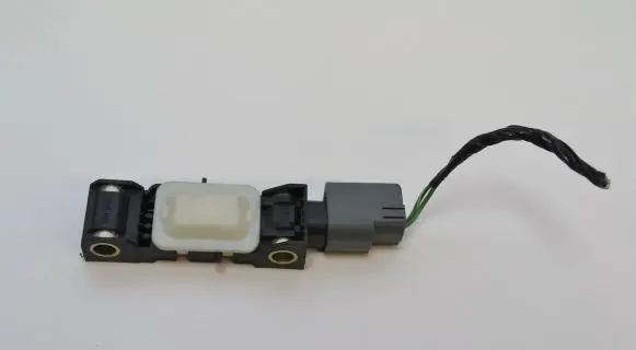 Jeep Grand Cherokee (WK) Airbag deployment crash/impact sensor 04671779AC