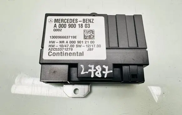 Mercedes-Benz CLA C117 X117 W117 Fuel injection pump control unit/module A0009001803 130096663719E A0009012100