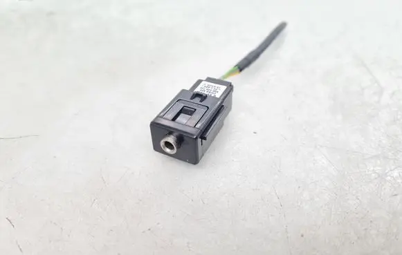 Skoda Octavia Mk3 (5E) AUX in-socket connector 5Q0035724