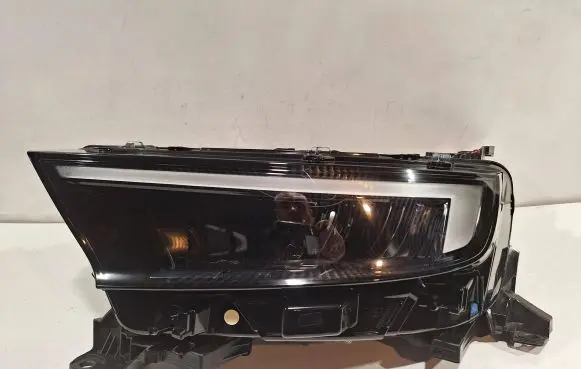 Opel Mokka B Headlight/headlamp 9834008280