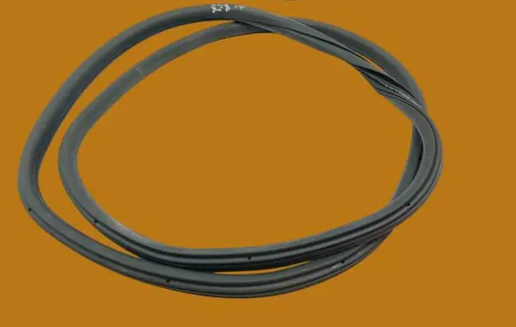 Citroen C3 Rubber seal front door (on door) 9813059580