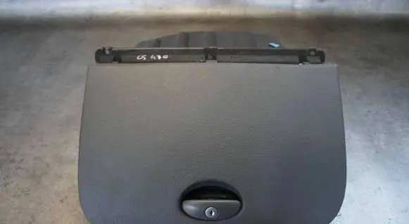 Citroen C5 Glove box 9632612977