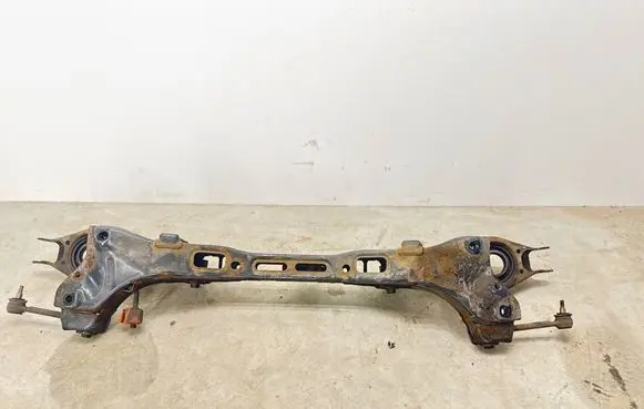 Hyundai i30 Rear axle beam 