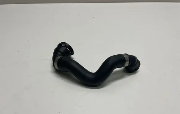 BMW 5 G30 G31 Engine coolant pipe/hose 8611277