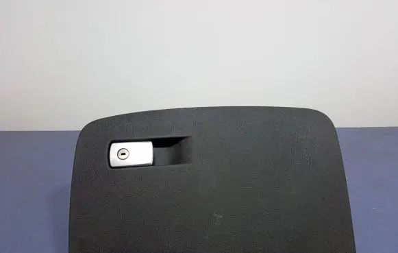 BMW 5 G30 G31 Glove box