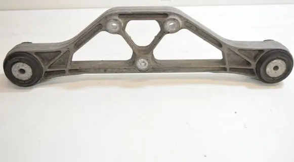 Audi A8 S8 D3 4E Rear differential/diff mount bracket 4E0599285