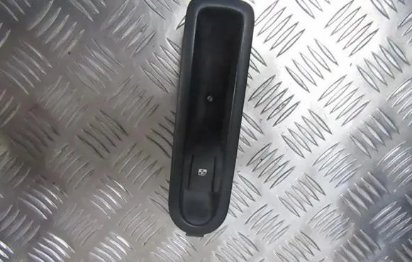 Renault Megane II Electric window control switch 156013870