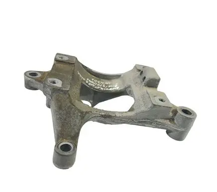 Subaru Outback (BS) Generator/alternator bracket 