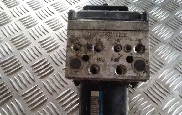 Volkswagen PASSAT B6 ABS Pump 3C0614109 16420501 S118676026D