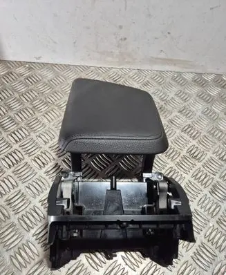 Volvo XC60 Armrest 31469707
