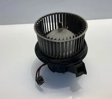 Mercedes-Benz E W212 Heater fan/blower A2048200208 2048200208