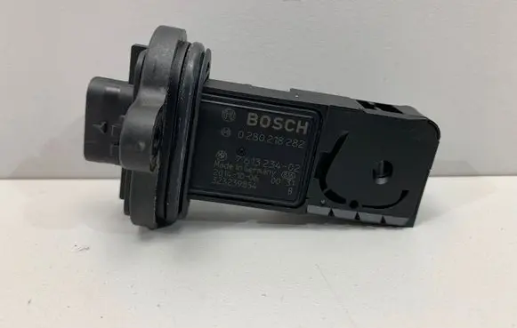 BMW X6 F16 Mass air flow meter 7613234