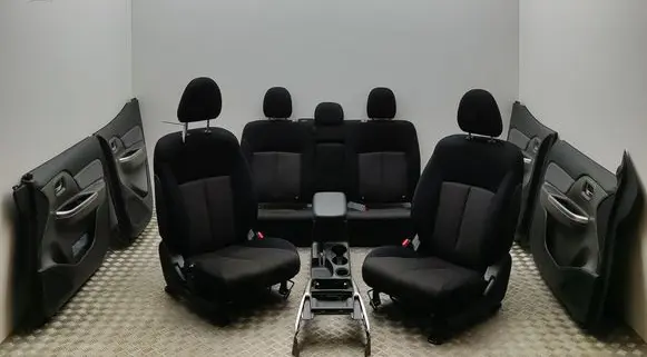 Mitsubishi L200 Interior set 6900F351XCV 6900F352XCV