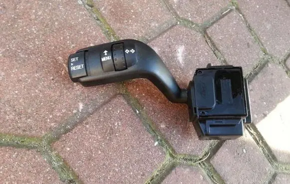 Ford C-MAX I Fog light switch 