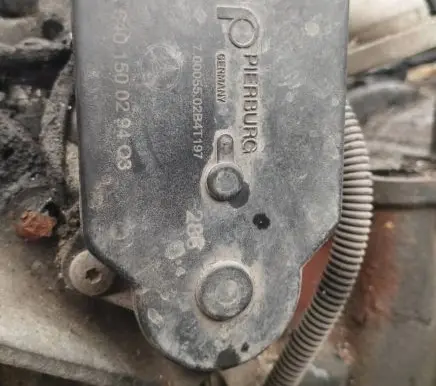 Mercedes-Benz A W169 EGR valve a640150029403
