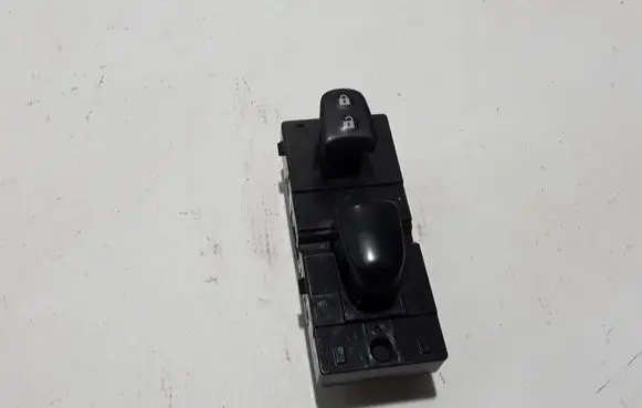 Nissan Qashqai Electric window control switch 254114BA0A