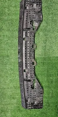 Suzuki Swift III Front bumper skid plate/under tray 7246152r0