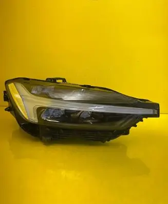 Volvo XC60 Headlight/headlamp 32404710