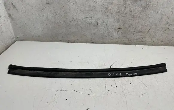 BMW 7 F01 F02 F03 F04 Engine compartment rubber