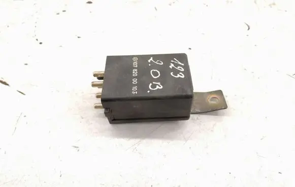 Mercedes-Benz E W124 Other relay A1078200010 1078200010