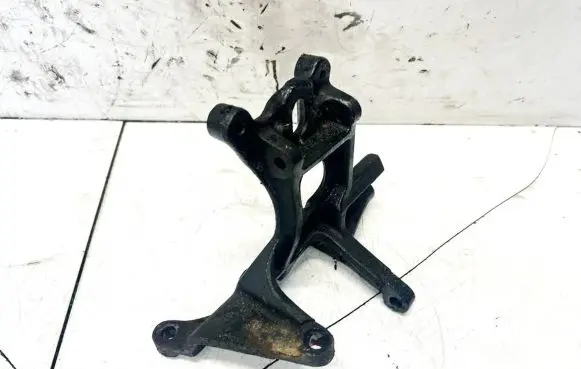 Subaru Legacy Engine mounting bracket 5370023703