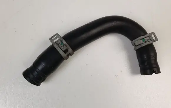 Opel Astra J Engine coolant pipe/hose 55570079