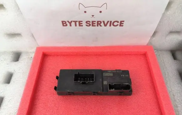 Audi A4 S4 B9 Tailgate/trunk control unit/module 4M0959107B