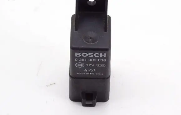 Audi A3 S3 8P Glow plug pre-heat relay 038907281D