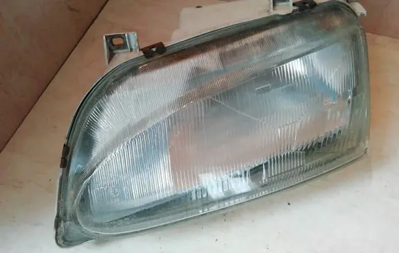 Ford Galaxy Headlight/headlamp 0301048311