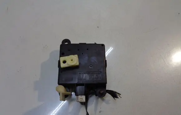 Nissan Qashqai+2 Fuse module 100727 30840 3K010