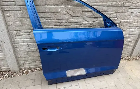 Volkswagen T-Roc Front door 2GA831312F