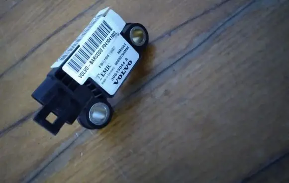 Volvo S40, V40 Airbag deployment crash/impact sensor 30613044A