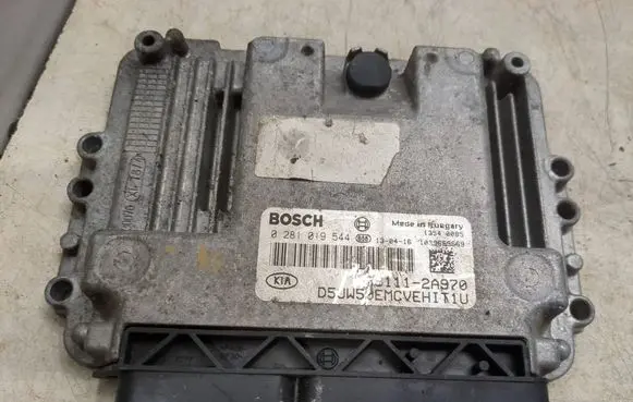 KIA Ceed Engine control unit/module 0281019544 1039s59669 391112A970