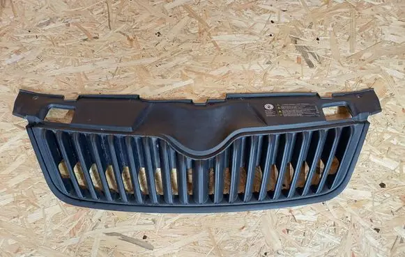 Skoda Praktik (5J8) Front grill 5J0853668B