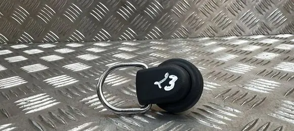 Toyota RAV 4 (XA40) Tie down hook / loop