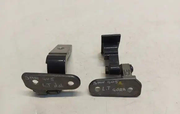 Rear door hinge set
