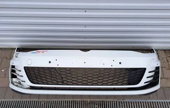 Volkswagen Golf VII Front bumper 5G0807221 17090