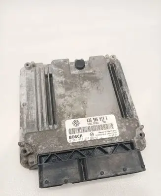 Skoda Octavia Mk2 (1Z) Engine control unit/module 03G906016K 0281012237 1039S07818