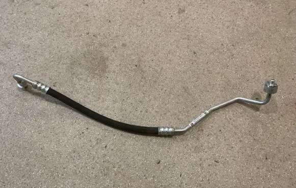 Mercedes-Benz E W213 Air conditioning (A/C) pipe/hose A2138305100