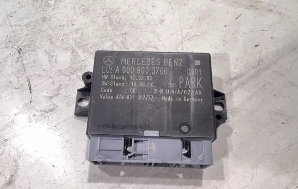 Mercedes-Benz E W212 Parking PDC control unit/module A0009003706