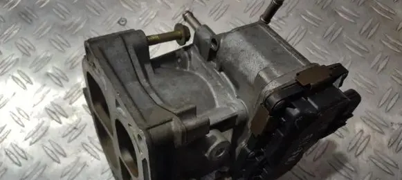 Lexus RX 300 Throttle valve 220300A020 22030-0A020
