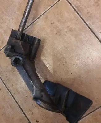 Volkswagen Golf I Oil pump 055115153B
