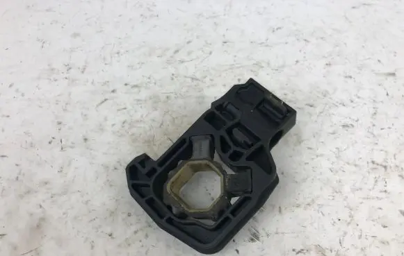BMW 5 F10 F11 Radiator mount bracket 7575247