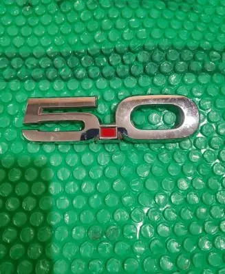 Ford Mustang VI Fender model badge letters 