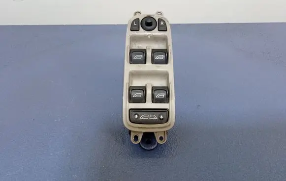 Volvo C70 Electric window control switch 30762143