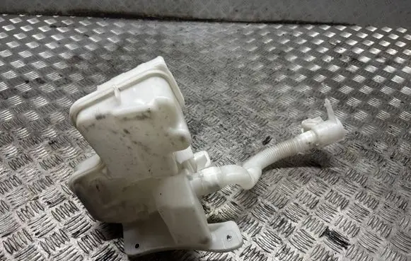 Volkswagen Tiguan Windshield washer fluid reservoir/tank 5NA955448A