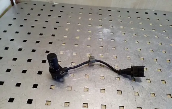 Honda CR-V Crankshaft position sensor 0281002659